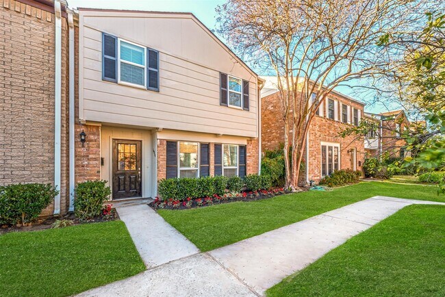 Foto del edificio - 14214 Misty Meadow Ln