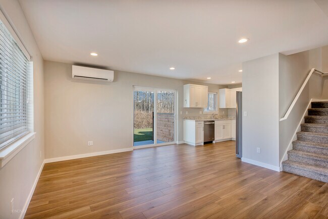 Foto del edificio - 802 Nooksack Rd
