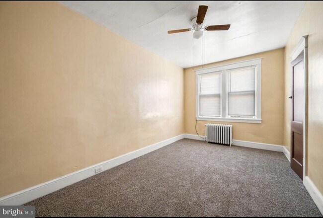 Foto del edificio - 139 E Plumstead Ave