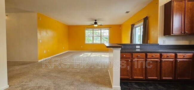Foto del edificio - 5329 Warminster Dr