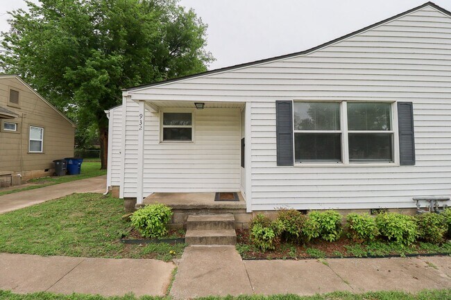 Foto del edificio - Beautiful Brookside duplex unit - NO PETS