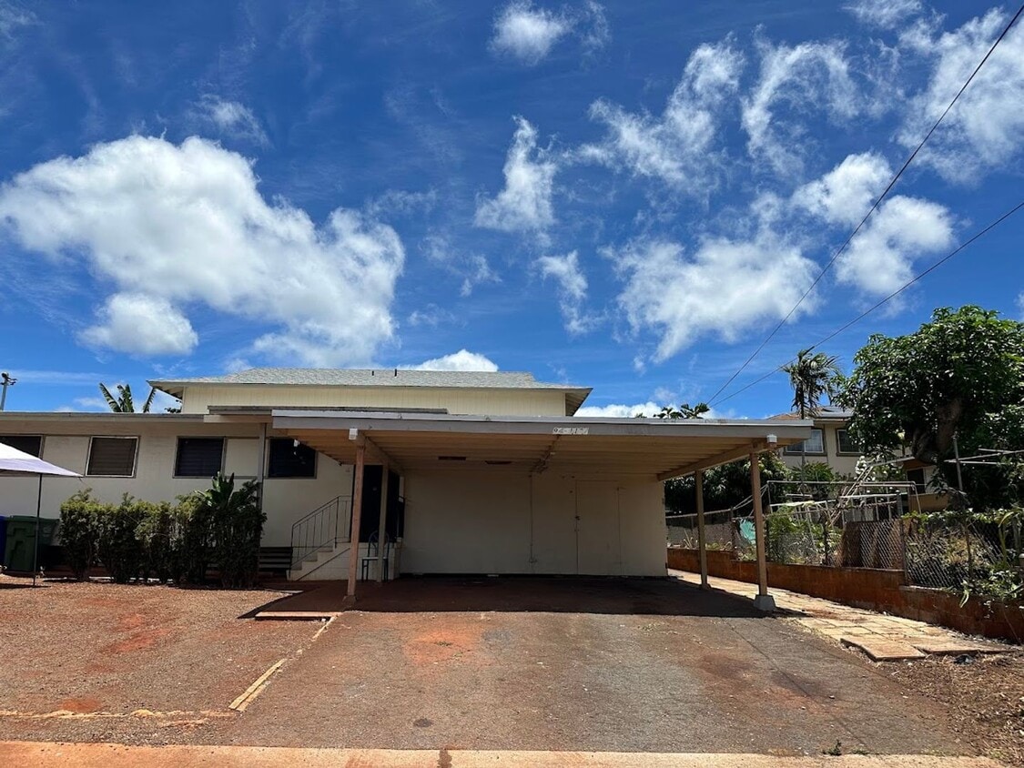 9411071107 Lumiauau St Unit back house downstairs, Waipahu, HI 96797