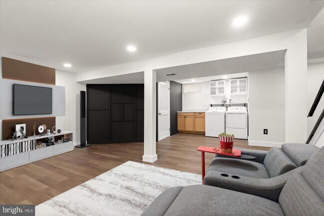 Foto del edificio - 517 Winters Ln