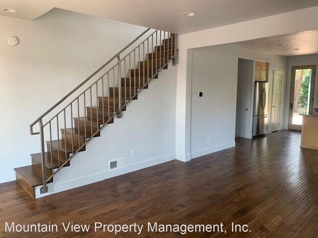 Building Photo - 3 br, 2.5 bath House - 20626 Silas Dr.