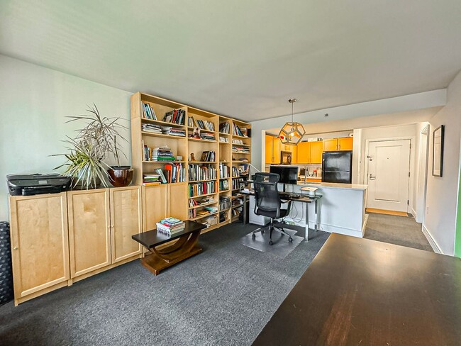 Photo - Bright and Sophisticated Studio Minutes Away from The Warf With Storage, Parking & Utilities Incl... Apartment