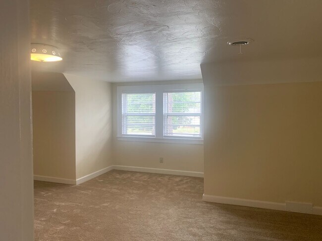 Building Photo - Tyler,W.132