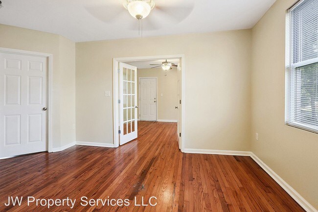 Building Photo - 3875 Pauger St