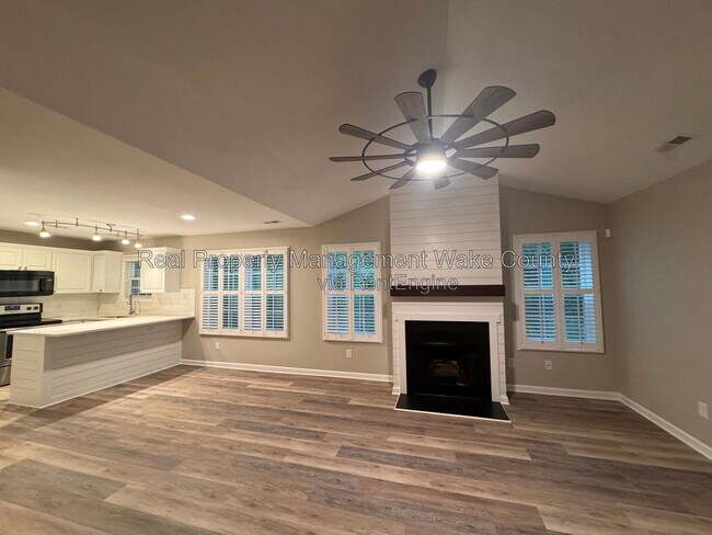 Building Photo - 4021 Wellington Ridge Loop