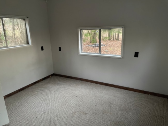 Foto del edificio - 1464 Hurricane Creek Rd