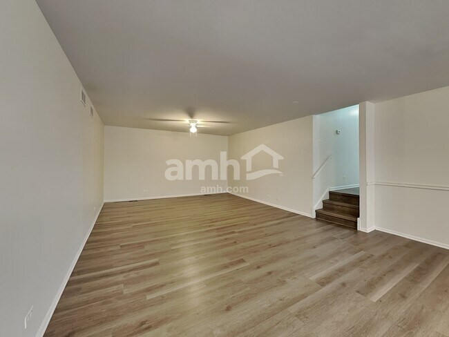 Foto del edificio - 2012 Primrose Dr