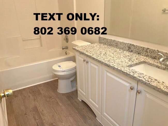 Building Photo - 3800 Dunlavy Rd