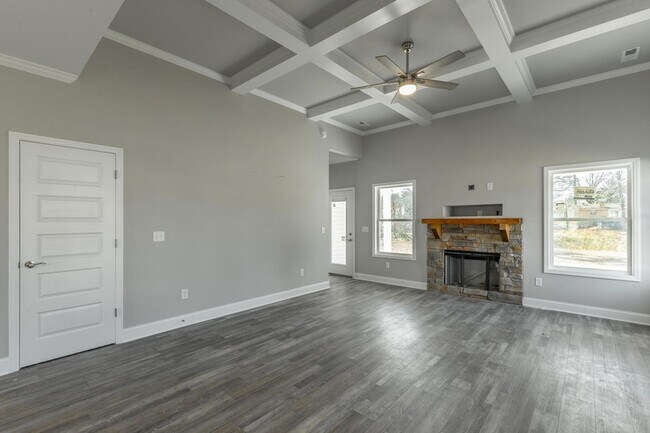 Building Photo - 5012 Oop Rd