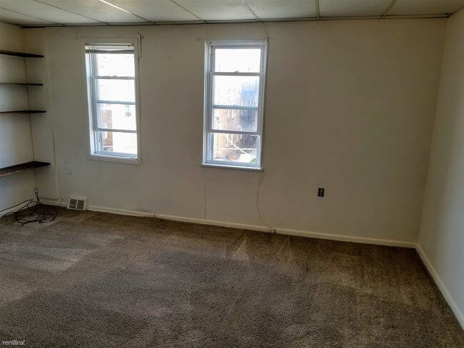 Building Photo - 1 br, 1 bath Apartment - 329 Semple Street #2