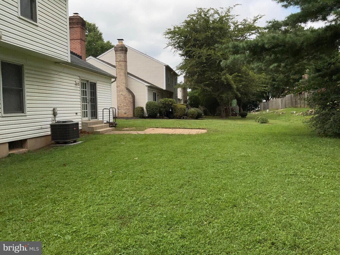 17205 Amity Dr, Derwood, MD 20855 House Rental in Derwood, MD