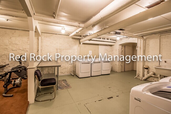 Foto del edificio - 507 S Howard St