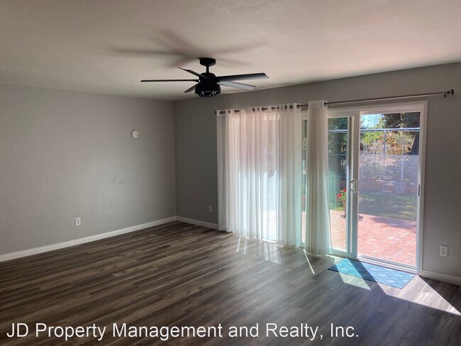 Foto del edificio - 4 br, 2 bath House - 8671 Chantilly Ave