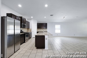 Foto del edificio - 8719 Hudson Holw