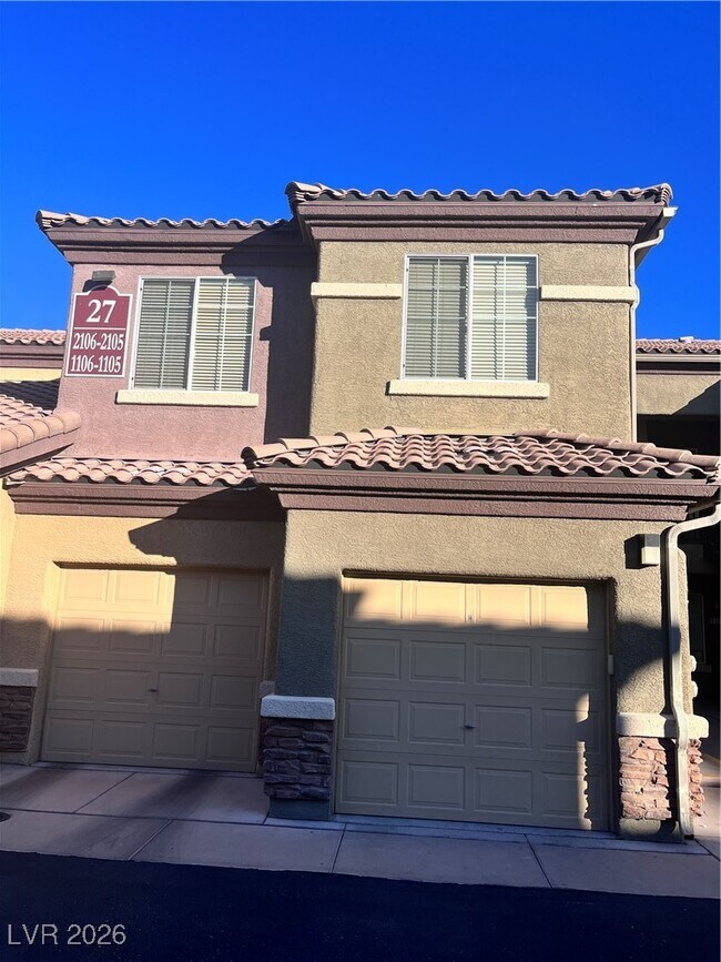 Foto del edificio - 6868 Sky Pointe Dr