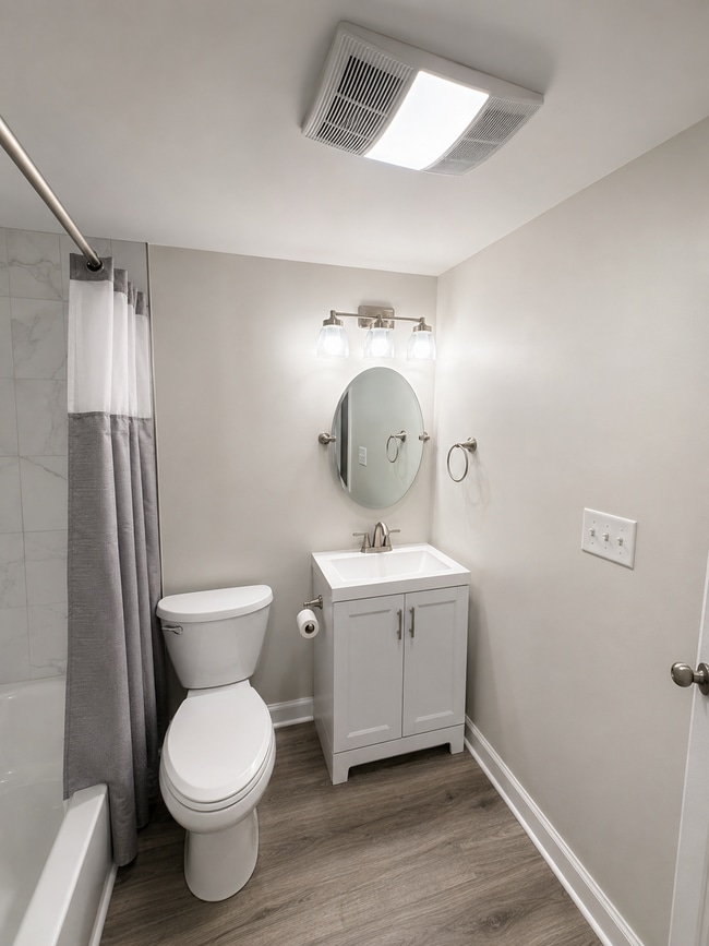 Bathroom - 1800 Jefferson Park Ave