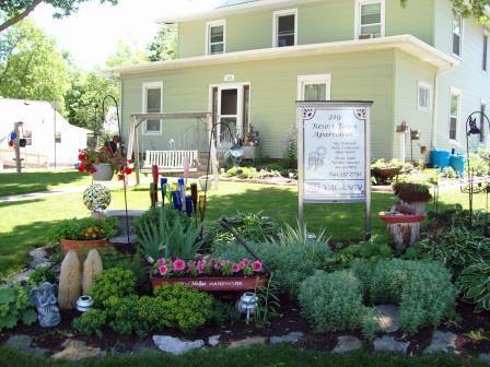 Enjoy our beautiful location - 219 6th Ave N