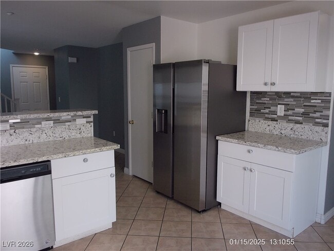 Foto del edificio - 7332 Ribbon Ridge Ave