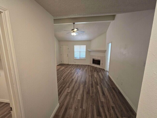 Building Photo - 403 Prentiss Ave