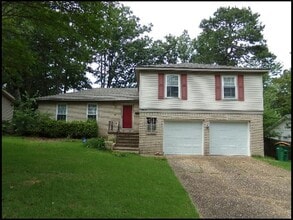 Building Photo - 10006 Charterhouse Rd