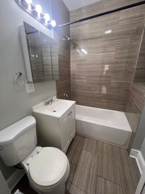 Foto del edificio - 3222 N Karlov Ave