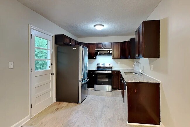 Foto del edificio - 2751 Flagstone Dr SE