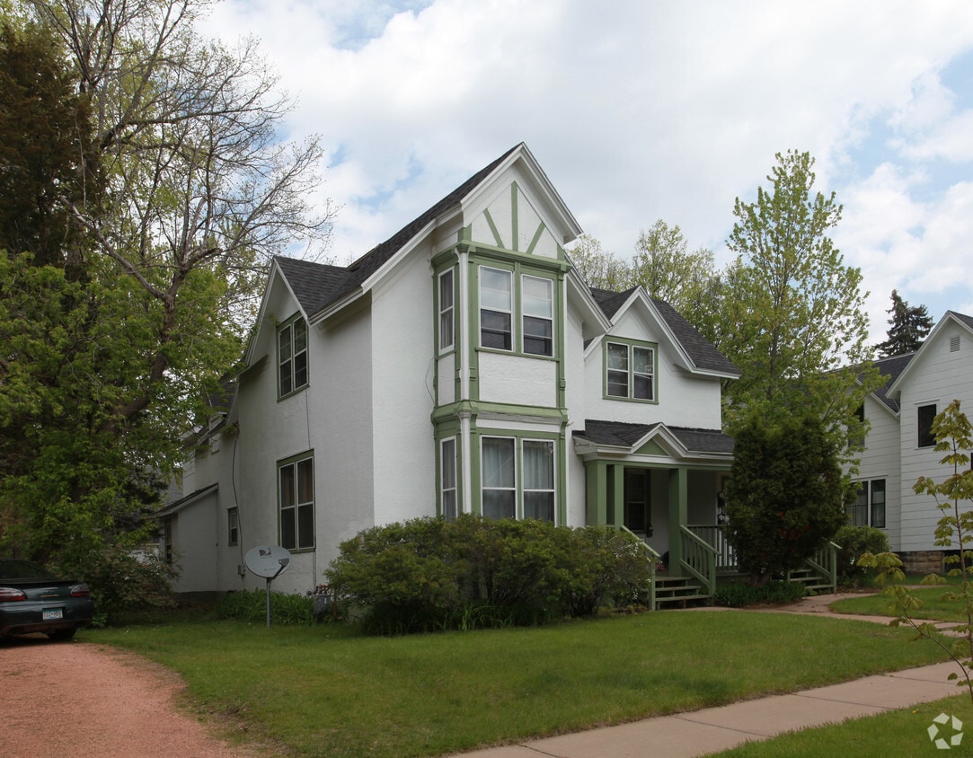 Building Photo - 454 Summit Ave