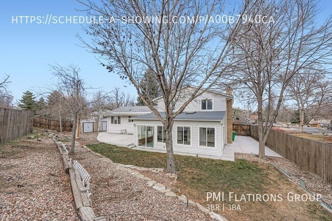 Foto del edificio - 8353 Dudley Ct