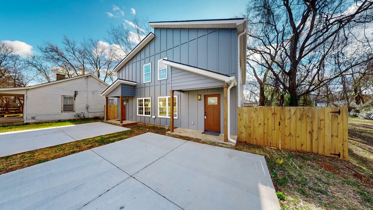 Photo - 538 E State St (Murfreesboro, TN)