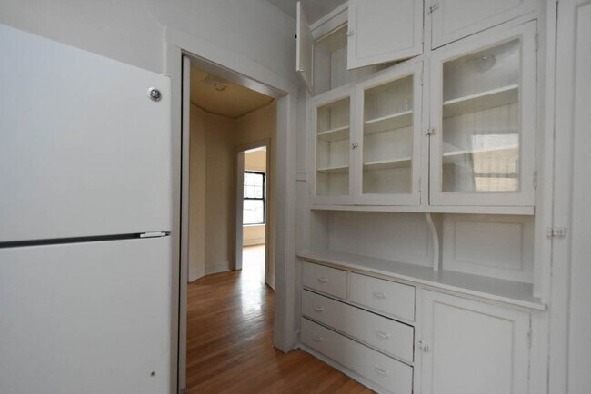 Foto del edificio - 805 Dempster St