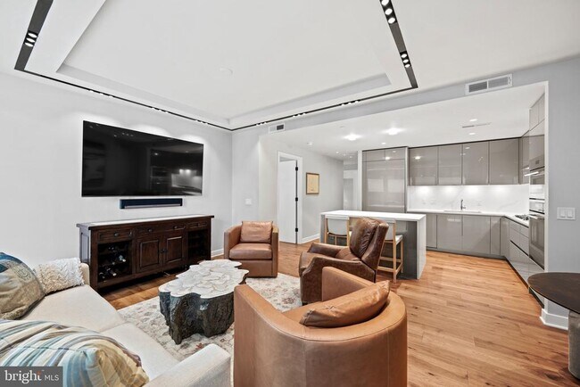 Foto del edificio - 1781 N Pierce St