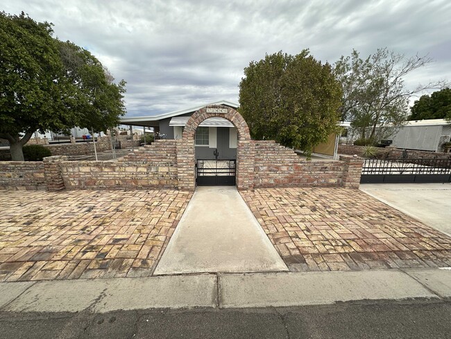 Building Photo - 13440 E 46th St