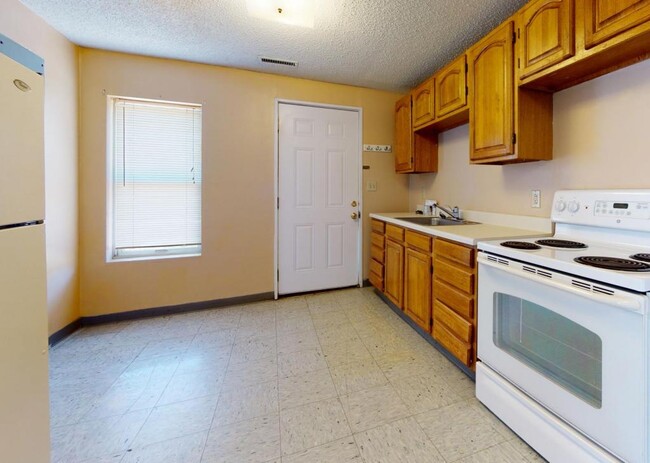 Foto del edificio - 1720 W. Main St #5