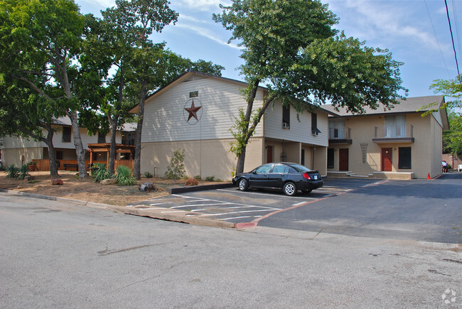 Building Photo - Willshire Manor
