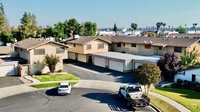 Building Photo - 1533 E Austin Way