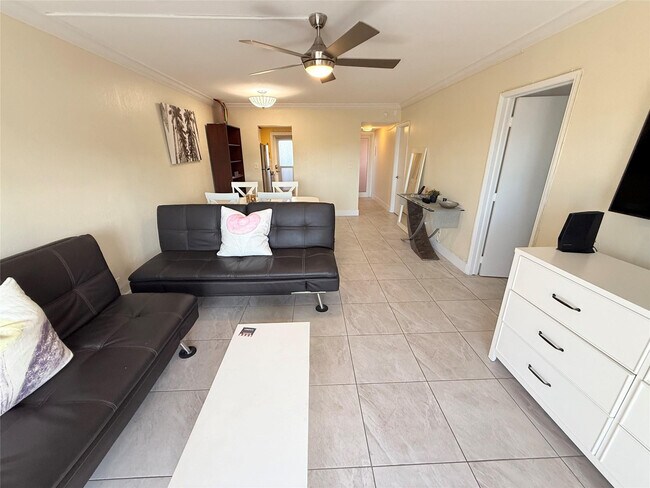 Foto del edificio - 3201 NE 14th Street Causeway