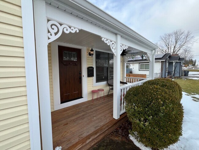 Foto del edificio - Fantastic 3 bedroom 2 bathroom single family home Johnstown