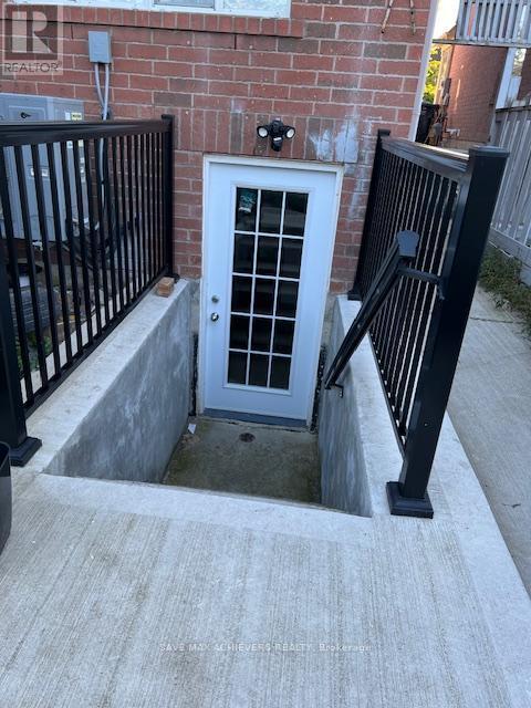 Building Photo - 29 Herdwick St