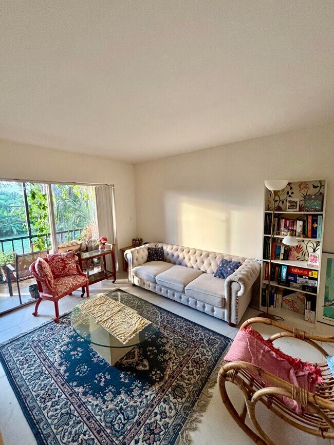 Building Photo - 450 NW 20th St