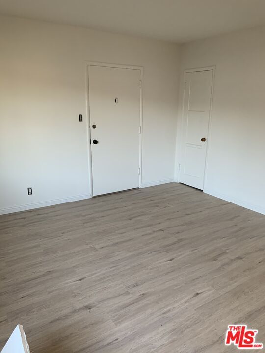 Building Photo - 2117 S Beverly Glen Blvd
