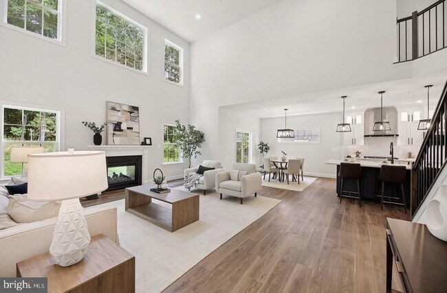Foto del edificio - 1823 Colt Ln