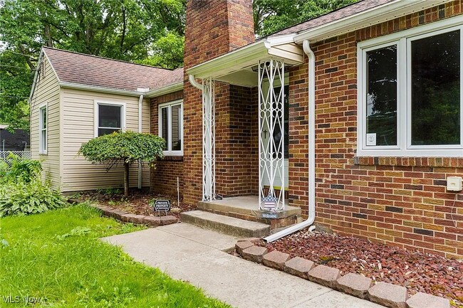 Foto del edificio - 3662 Monaca Ave