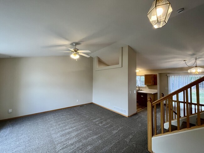 Building Photo - 2738 Indian Peaks Pl