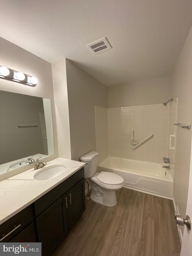 Foto del edificio - 1438 Boxwood Dr