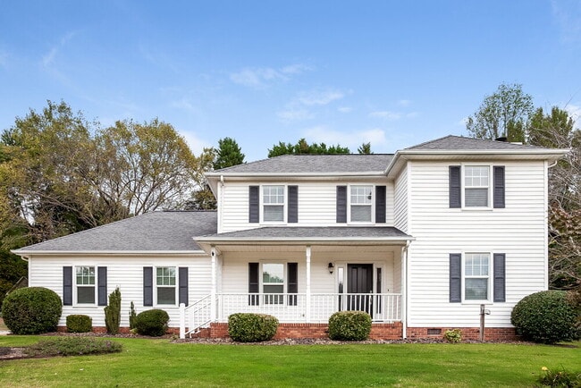 Building Photo - 2032 Pine Needle Ct