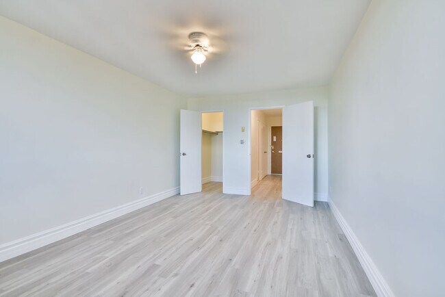 Chambre à coucher - 2 Grove St