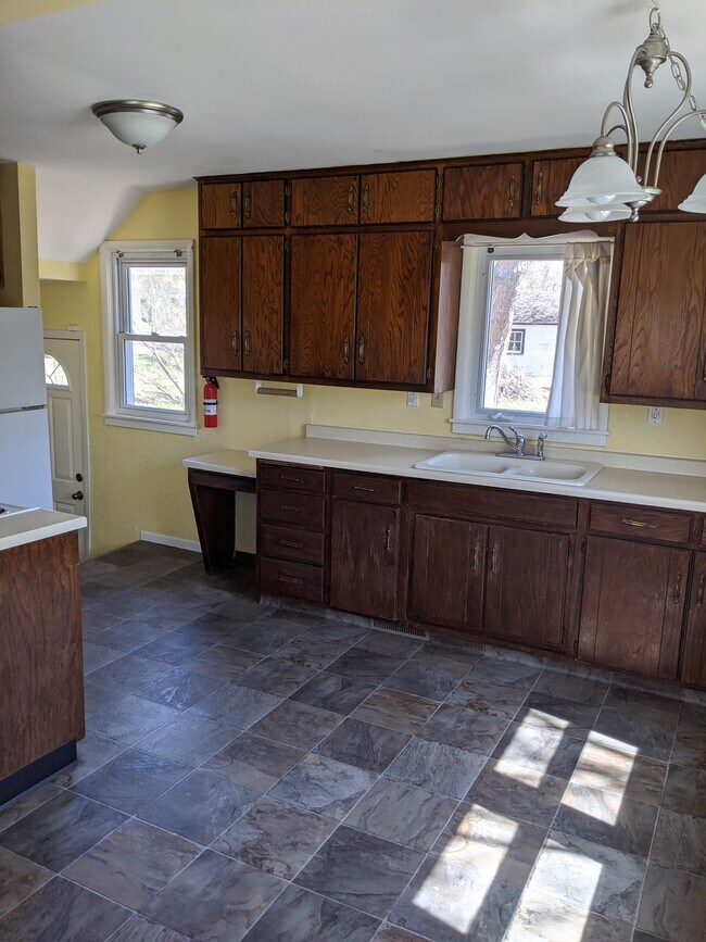 Building Photo - Updated 4 Bedroom/2 Bath home in Sauk Rapids